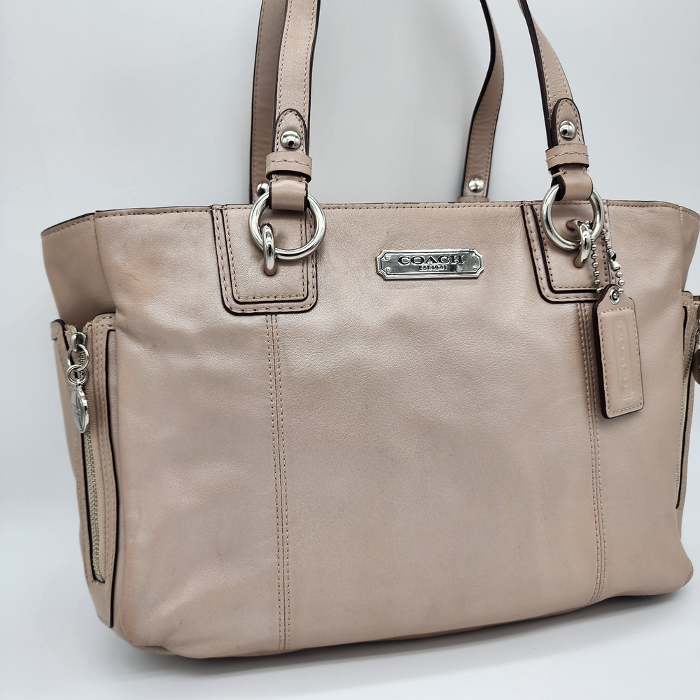Coach F19252 Cream Pink Beige Shimmering Leather Tote Medium - Picture 4 of 16